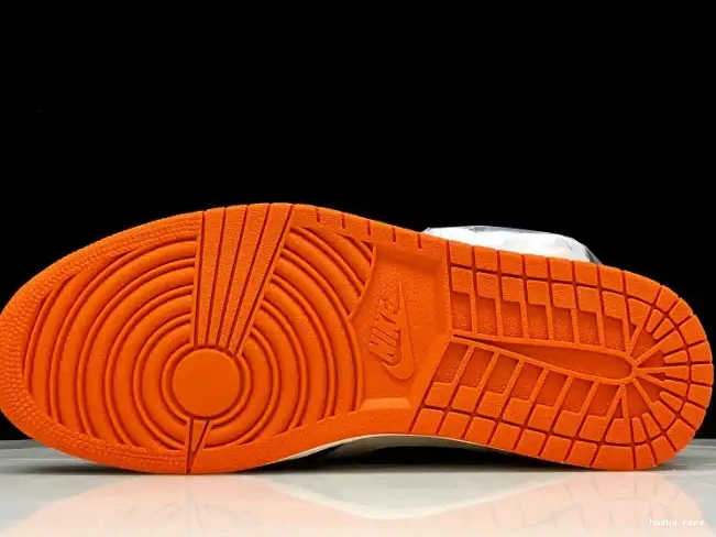 Cheap Husky Off-Louis Air x AQ0818-158 OW Jordan 1 AJ1 0505